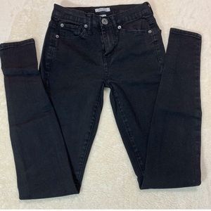 Black skinny jeans